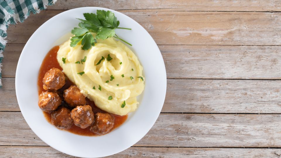 Идеальный рецепт подливы: как из советской столовки — просто и вкусно Идеальный рецепт подливы: как из советской столовки — просто и вкусно