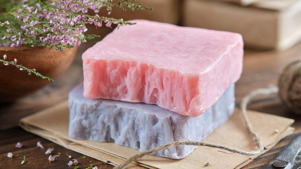 Мудрые хозяйки не выбрасывают обмылки: хранят их вот для чего Мудрые хозяйки не выбрасывают обмылки: хранят их вот для чего
