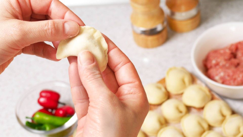 Обычные пельмени станут в разы полезнее: добавьте в тесто один продукт Обычные пельмени станут в разы полезнее: добавьте в тесто один продукт