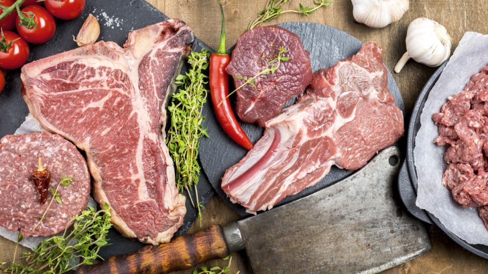 Тайны мясного производства: что скрывает «мясо мехобвалки»