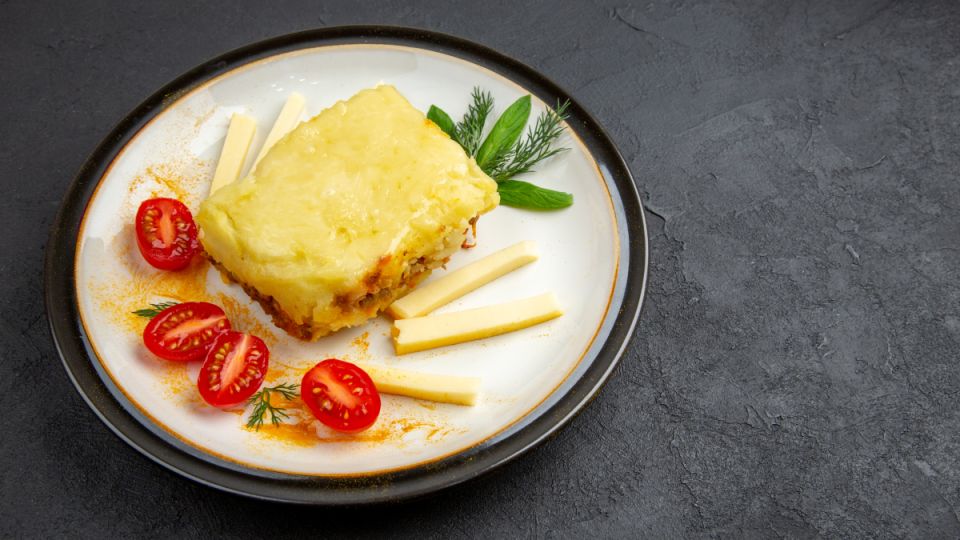 Этот рецепт будут просить все ваши гости: мясо «Чиполлино» — раскрываем секрет приготовления
