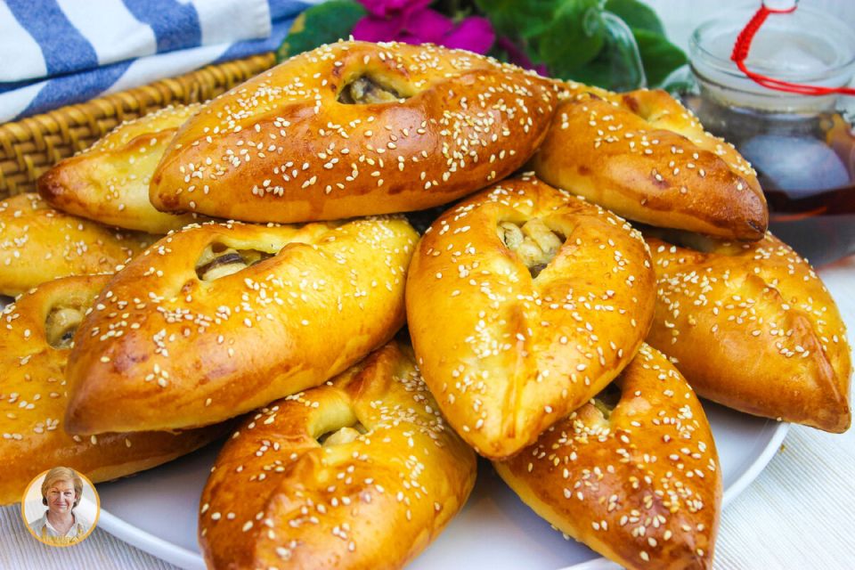 Пирожки-лодочки с курицей и грибами: настоящее кулинарное искусство