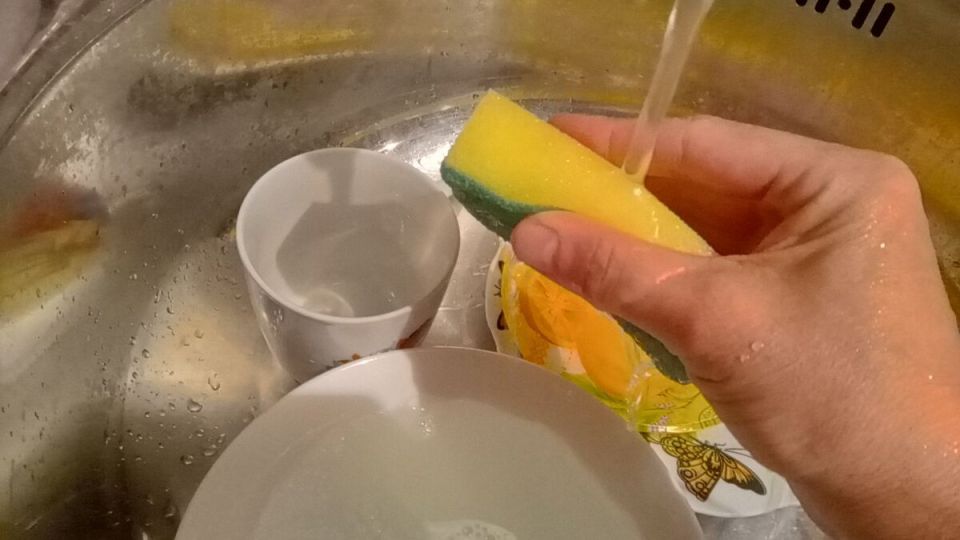 Один ингредиент для чистоты посуды: забываем о сложностях