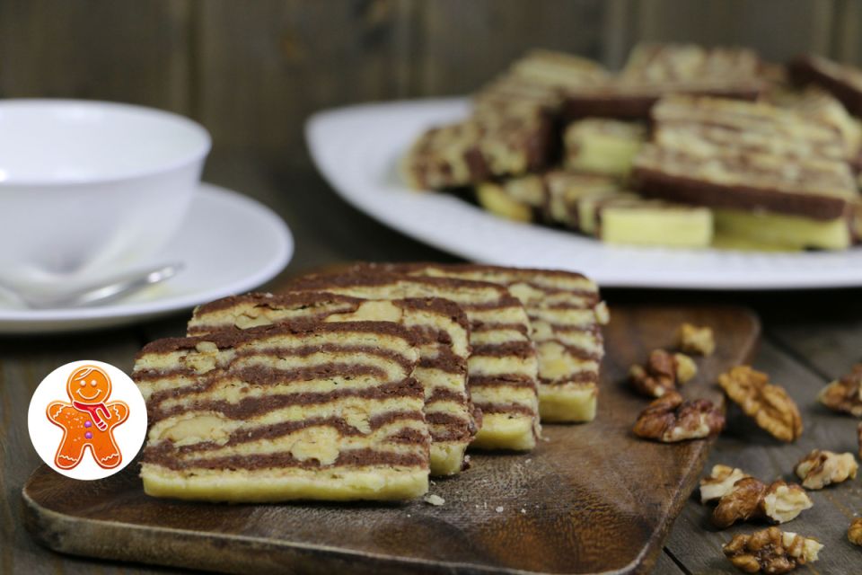 Печенье "Зебра" с орехами: лакомство, которое заворожит