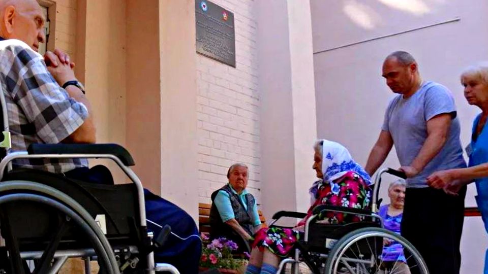 Как инвалиды могут защитить свои права при наследовании: преимущества и обязанности