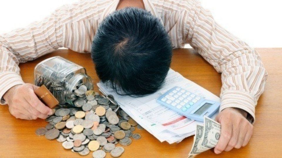 Как микрозаймы могут затянуть в долговую ловушку: история десятилетней борьбы