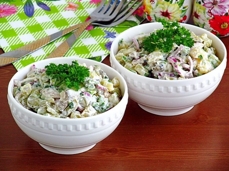 Как изменить привычный салат Оливье и сделать его по-настоящему выдающимся