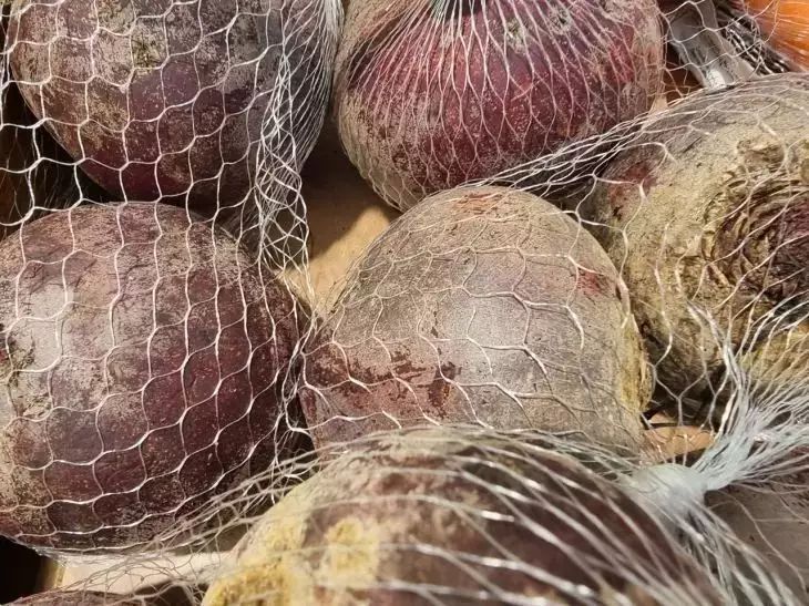 Как сварить свеклу правильно, чтобы остался яркий цвет и насыщенный аромат: надежный лайфхак