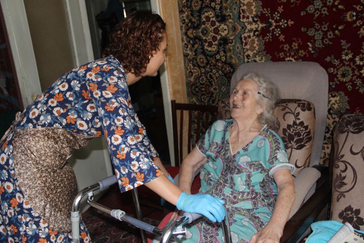 Новые горизонты заботы о пожилых: как новый закон меняет правила игры