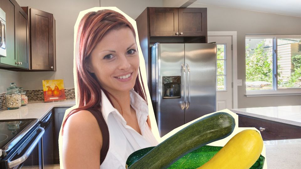 Не только к бутербродам: с этой намазкой из кабачков можно есть почти все
