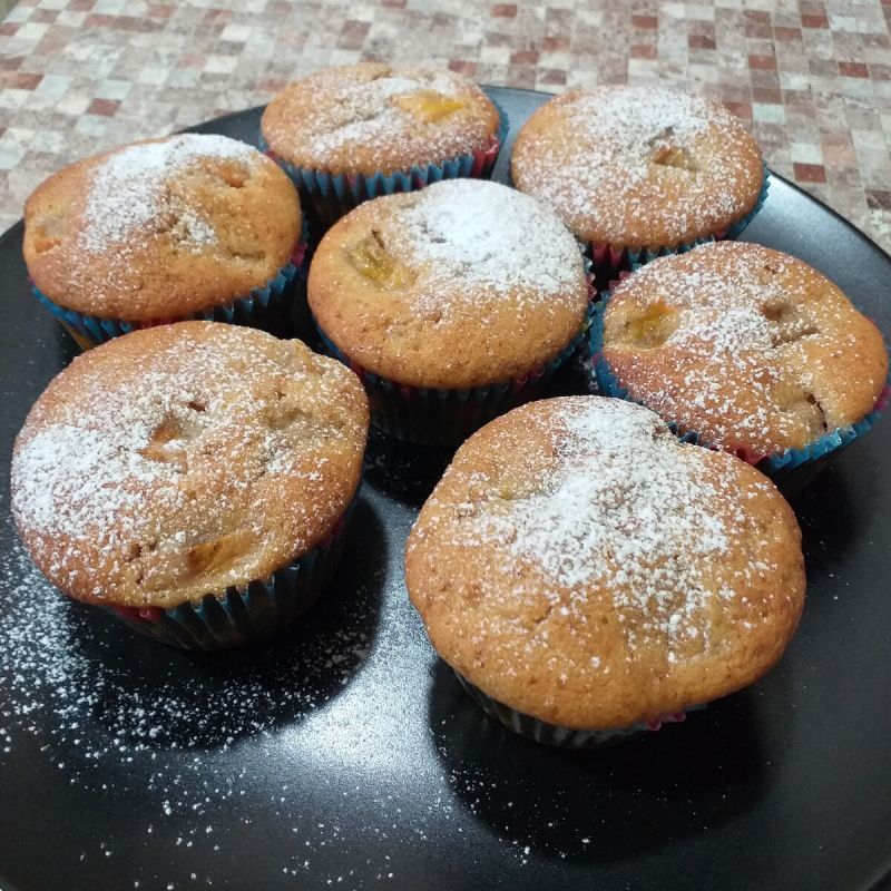 Нежные кексы с хурмой и корицей: рецепт, который удивит всех