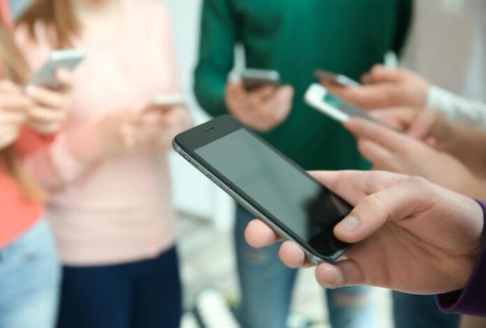 Как зарядка смартфона может продлить жизнь его батареи