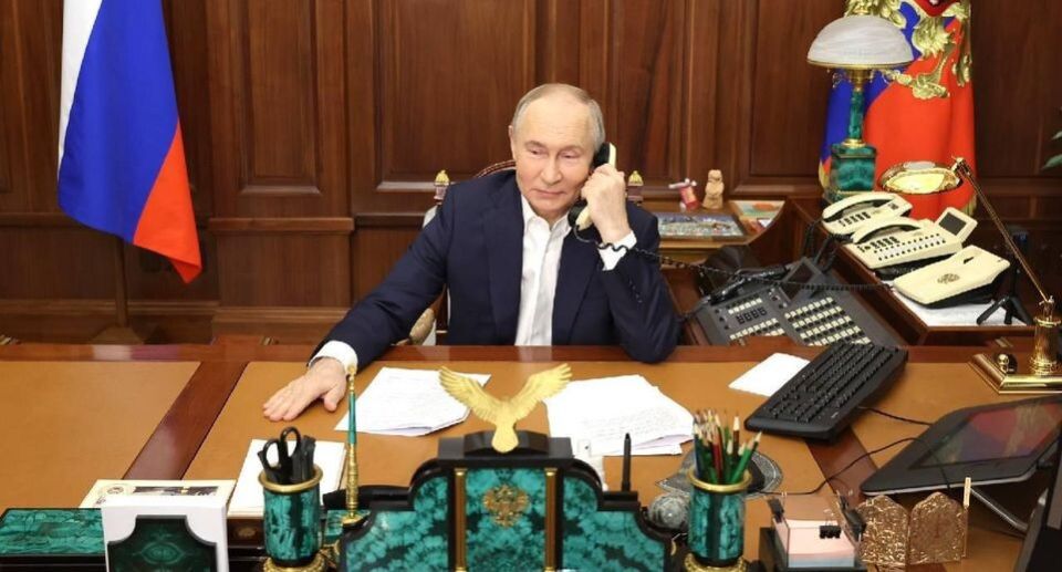 Штрафы для чиновников: Путин ввел новые меры против срывов антиэкстремистских решений