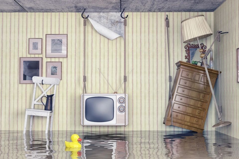 Долговая ловушка: Как соседи могут оставить вас на мели после затопления