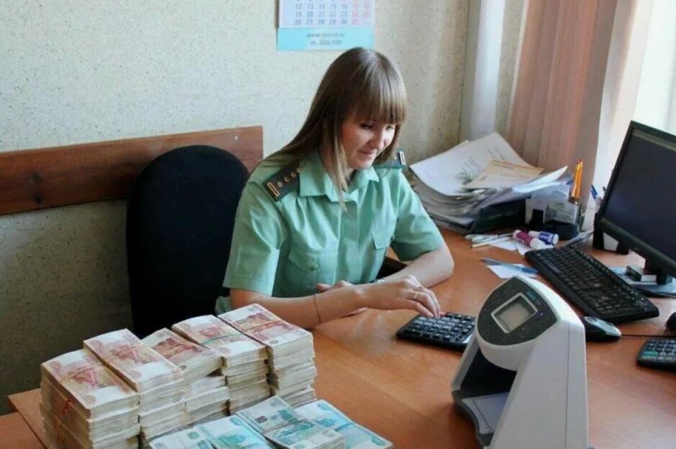 Когда судебные приставы могут списать больше, чем положено