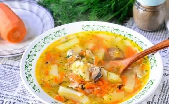 Уха из консервов с пшеном: быстро и вкусно