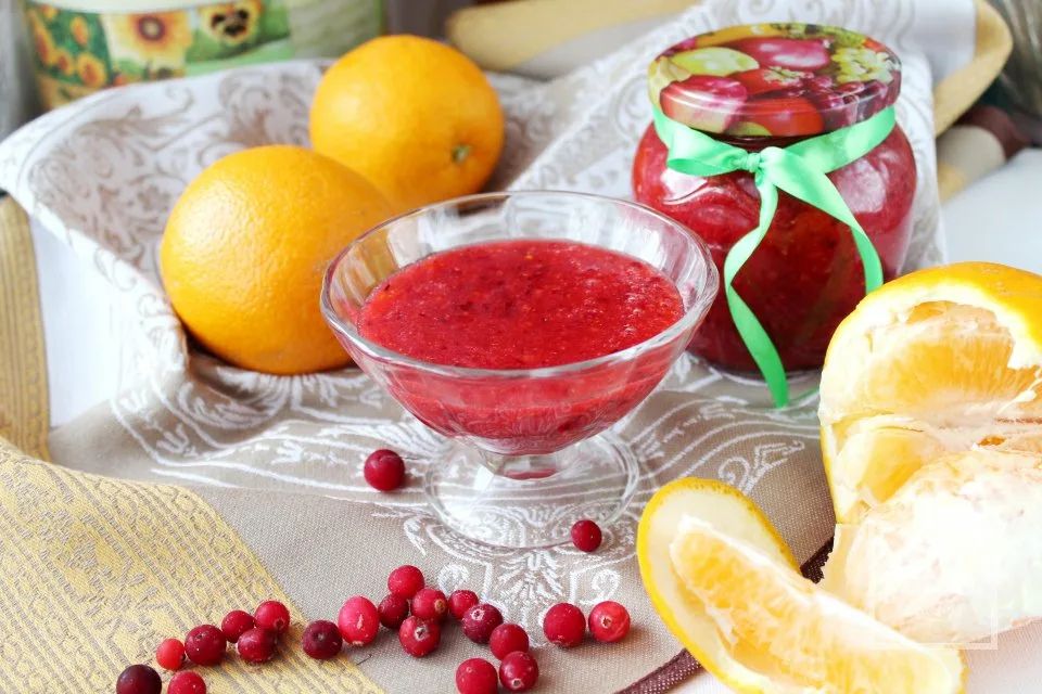 Конфитюр из клюквы и апельсина: вкус, который согревает