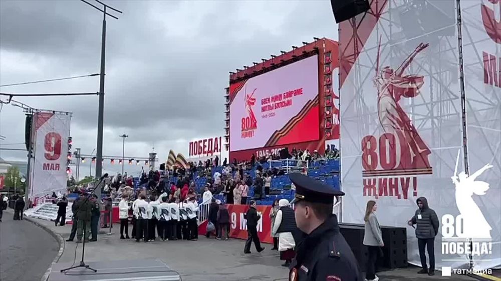    ,    10.00   