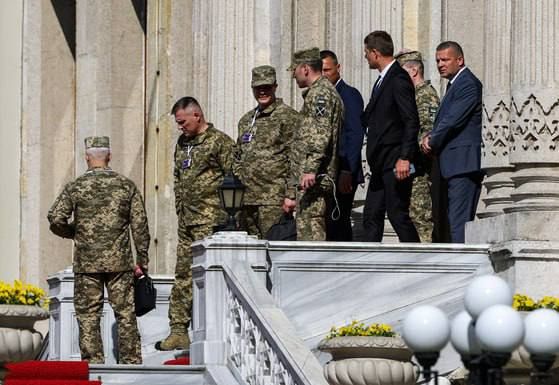 Александр Коц: ВЕЧЕРНИЙ ЗВОН. утечка уходящего дня