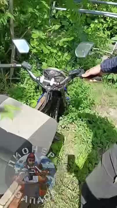  : !!!.          )))