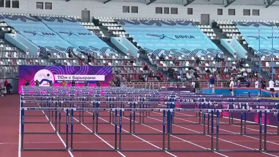Уверенно и спокойно!. Семён Манаков выходит в финал Чемпионата России по легкой атлетике! Результат в полуфинале 13.71