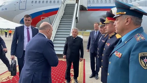 Михаил Мишустин прилетел в Казань