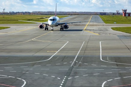  14  Sukhoi Superjet 100 (SSJ100)     