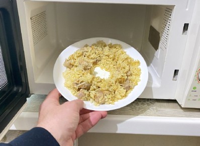    : 4 ,   