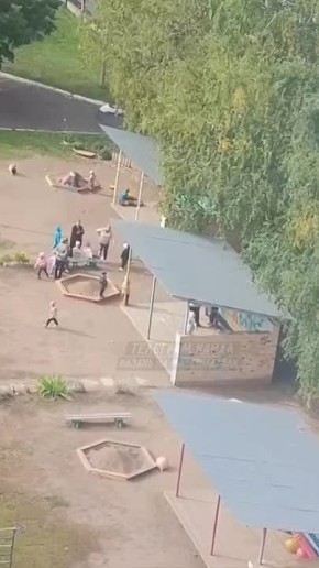Марина Ахмедова: Мужчина, проживающий в доме по соседству с площадкой детского сада №73 в Нижнекамске, снял видео, на котором воспитательница несколько минут бьёт ребёнка