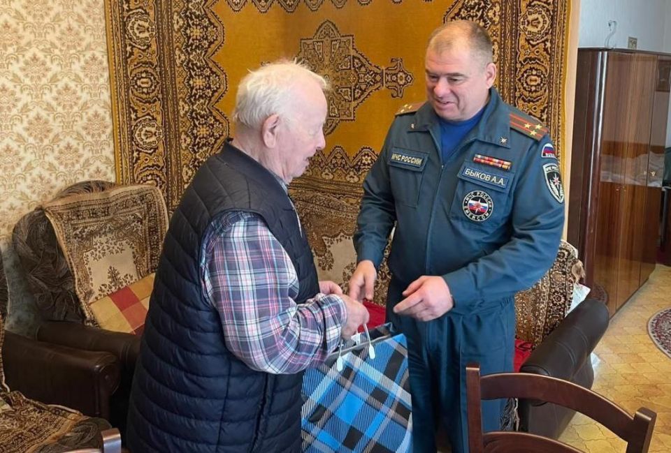 Поздравления в честь Дня гражданской обороны