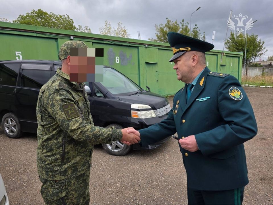 Татарстанские таможенники передали автомобили на нужды СВО