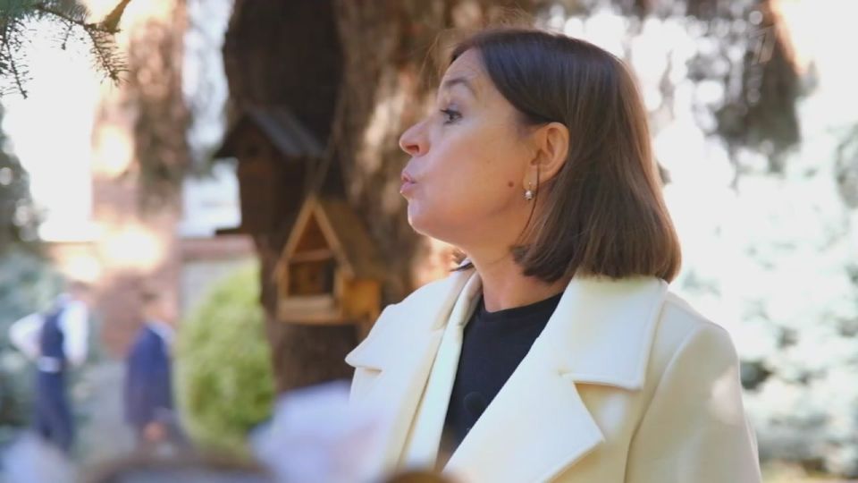 День учителя празднуют сегодня по всей стране