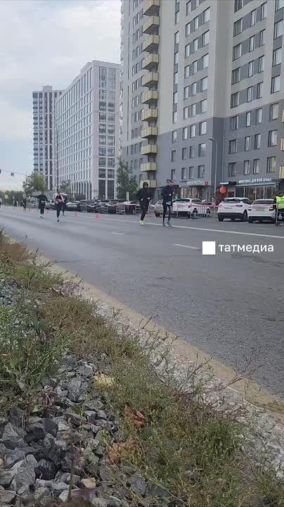 Друзья, напоминаем, что в Казани ограничено движение транспорта из-за полумарафона
