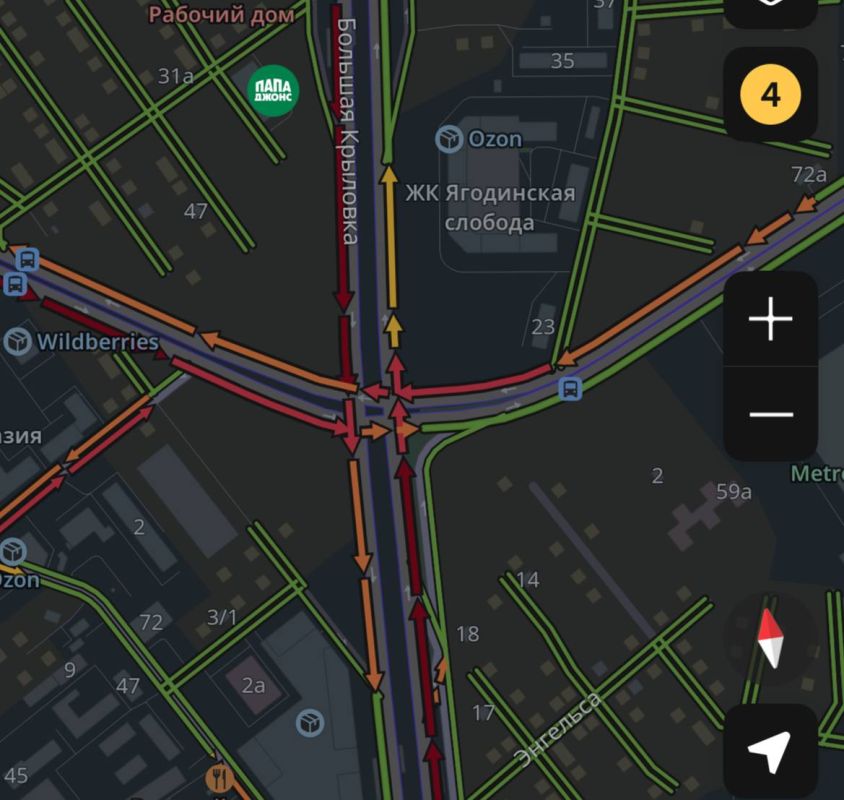 Из-за ДТП на улице Большая Крыловка в Казани образовалась пробка