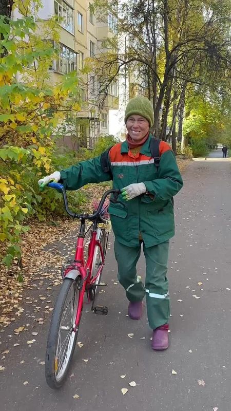 Это почему я раньше такой невеселый был? Потому что у меня велосипеда не было