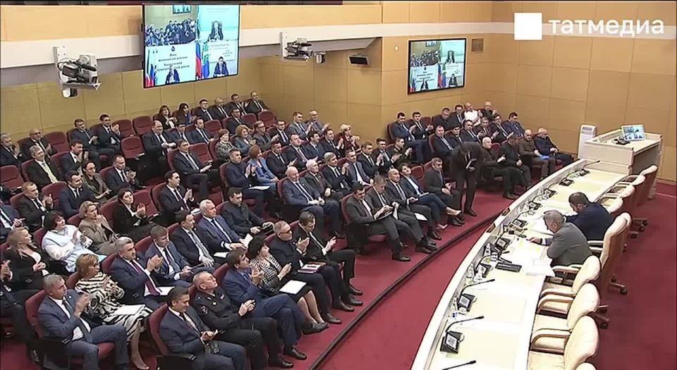 Рустам Минниханов: «Стабильность и благополучие во многом тоже формируется на селе»