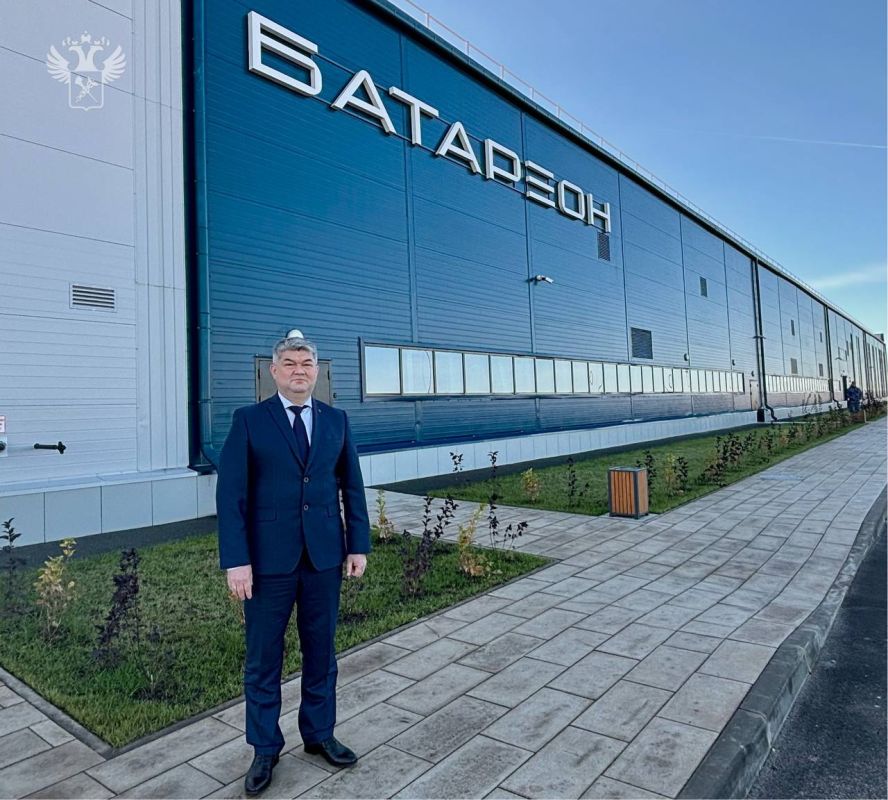 Начальник Татарстанской таможни принял участие в открытии нового завода по производству литий-ионных аккумуляторов