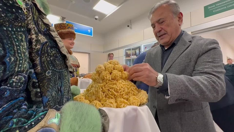 Первый заместитель Председателя Сената Олий Мажлиса Республики Узбекистан Садык Сафаев прибыл в Казань