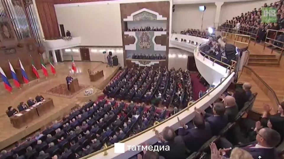 Рустам Минниханов поблагодарил Минтимера Шаймиева за работу в возрождении памятников истории и культуры