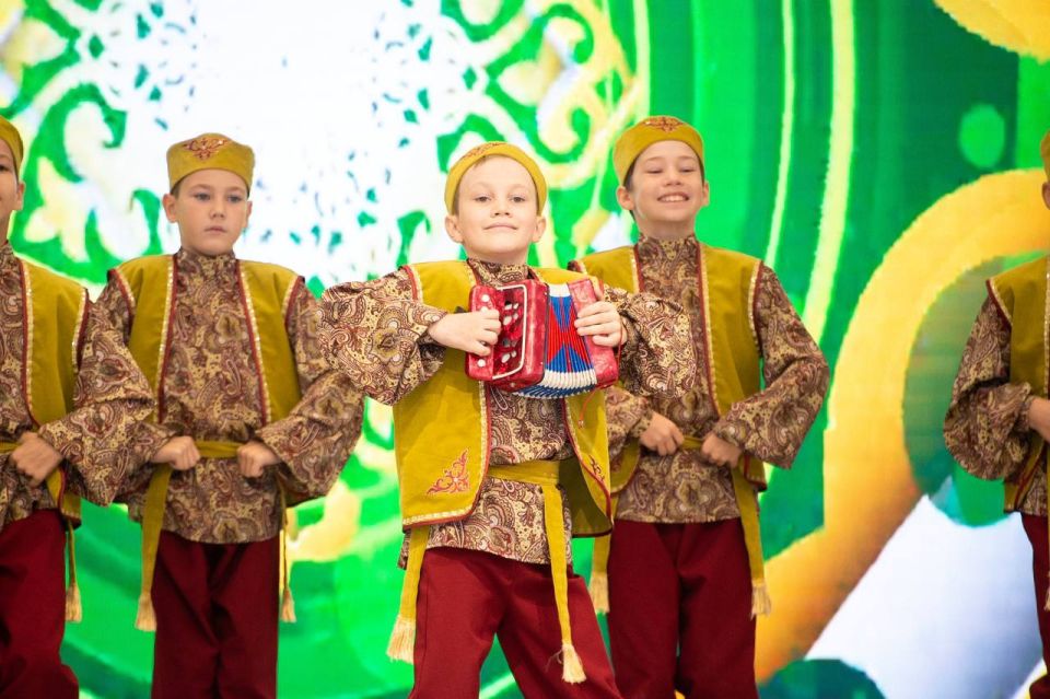 Сегодня в лицее №3 им. А.С. Пушкина прошло праздничное мероприятие «Ответственное отцовство», организованное в рамках гранта Раиса Республики Татарстан