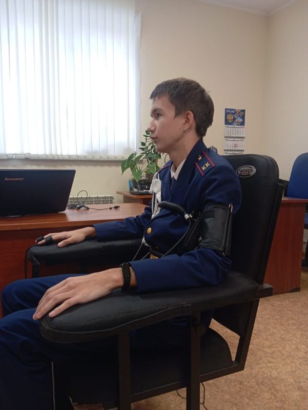 Сотрудники отдела криминалистики провели практическое занятие с учащимися кадетских классов