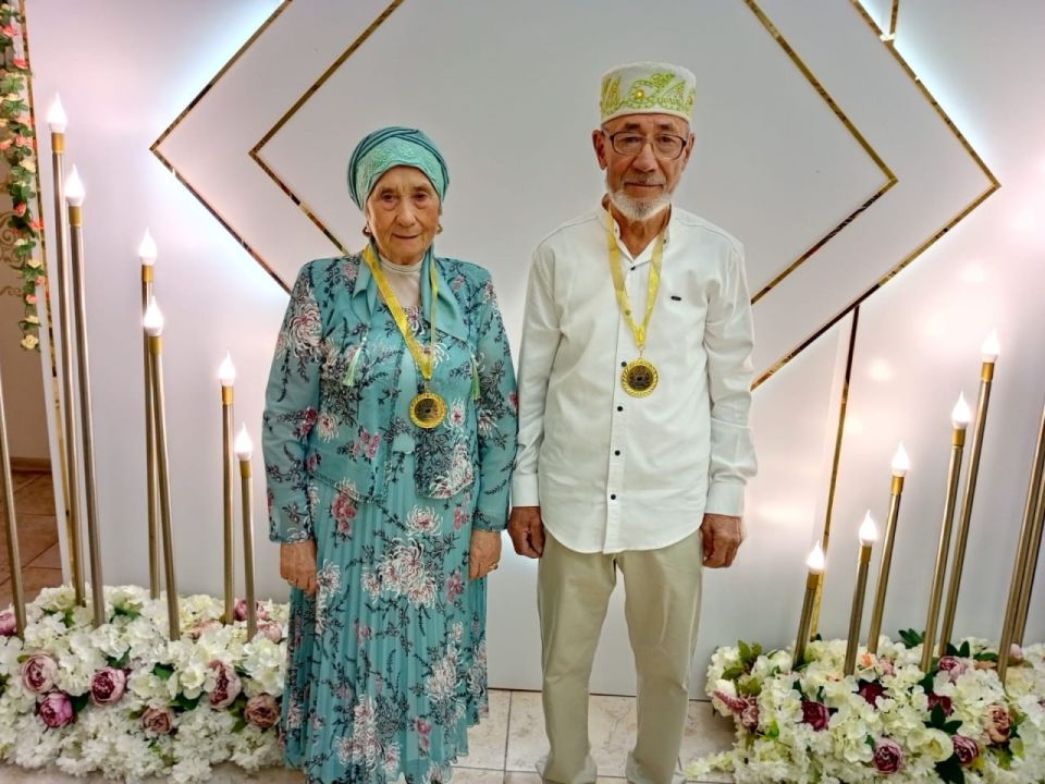 55 совместной жизни – такой юбилей отметили Махмут Мингазович и Лаулия Яхиновна Дияровы