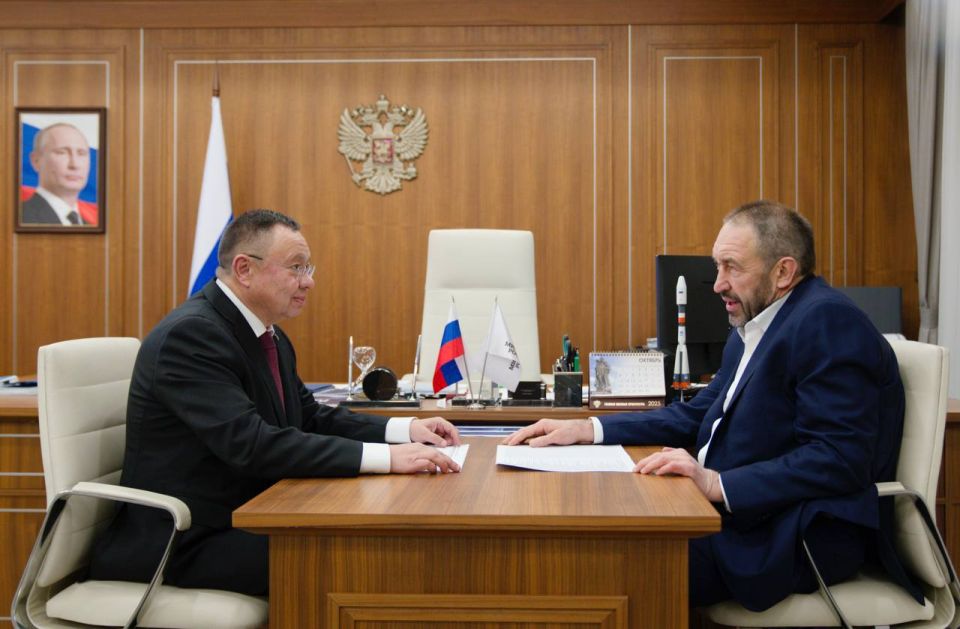 Глава Минстроя России Ирек Файзуллин и Премьер-министр РТ Алексей Песошин обсудили вопросы инфраструктурного развития Татарстана и восстановления ЛНР