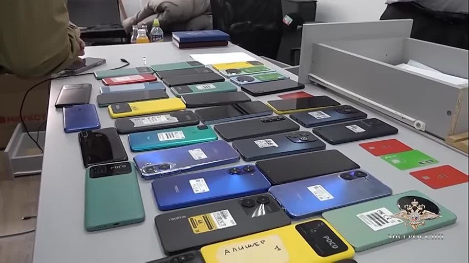 Товарищи-силовики крутят типов за мутки с онлайн-казино