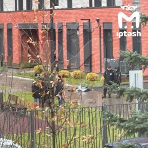 Школьник выпал из окна на Баки Урманче и разбился насмерть