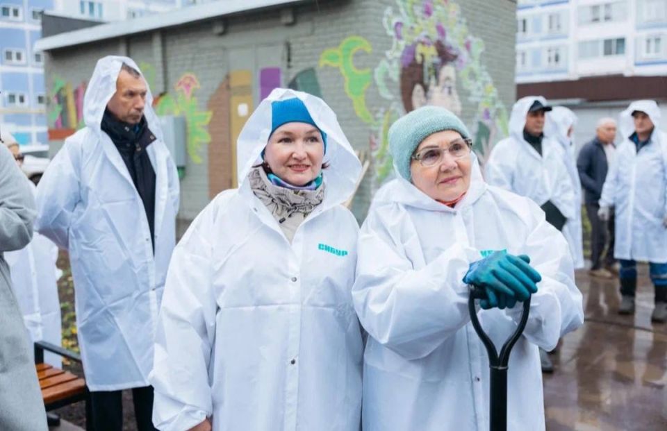   44              ,   30 