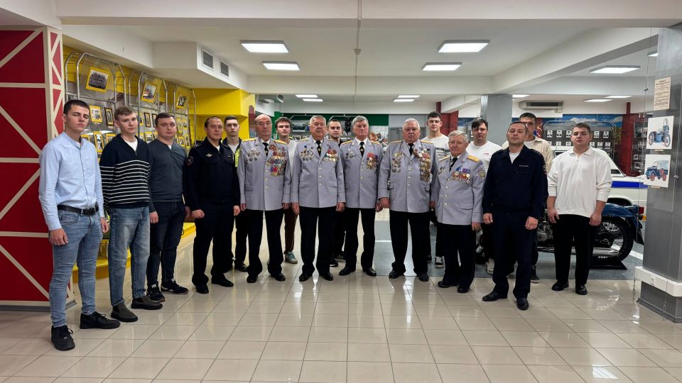 Встреча поколений в музее ГАИ-ГИБДД