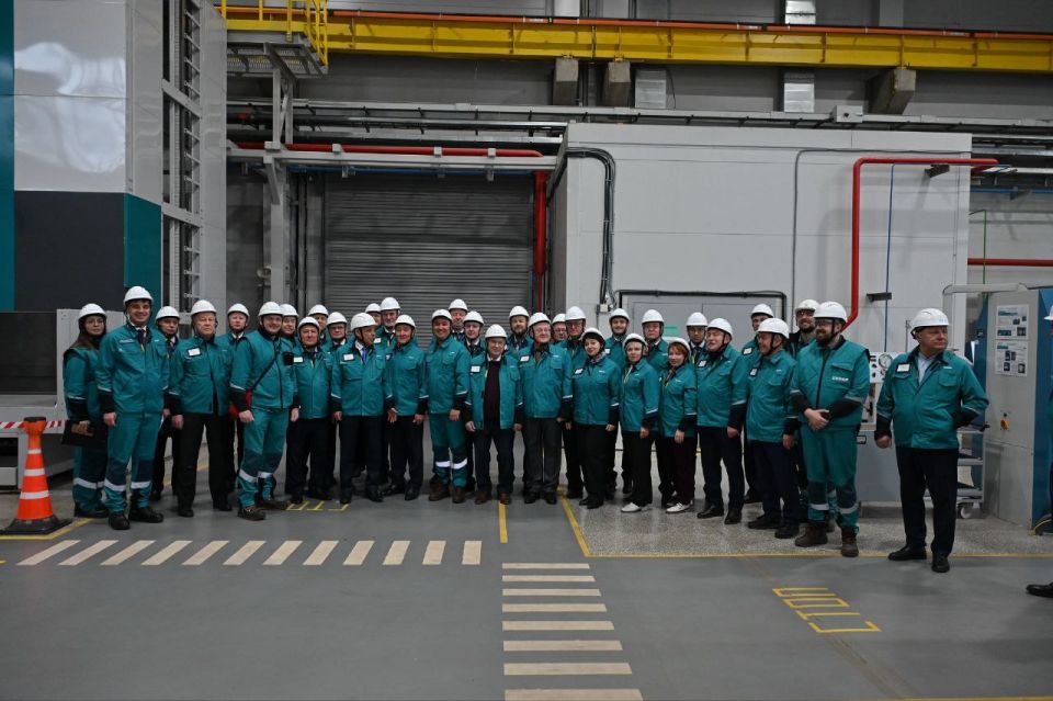 Вопросы поддержки республиканских предприятий в новых экономических условиях – в центре внимания выездного заседания Президиума Государственного Совета, которое проходит сегодня на площадке «Нижнекамскнефтехима» -...