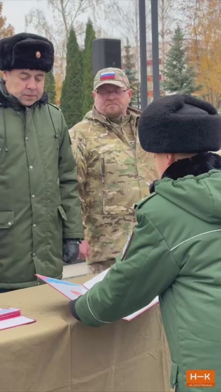 Наша гордость!. Сегодня юные кадеты Нижнекамска принесли торжественные клятвы у Монумента Победы!