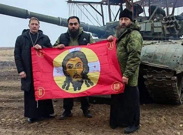Военный священник вернулся в строй после потери ноги Военный священник вернулся в строй после потери ноги